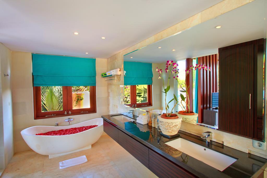 Indi Villas - The Bhadra Villa Seminyak  Room photo